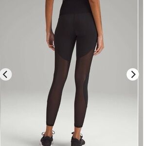 Lululemon Wunder Train Mesh Panel High-Rise Tight 25" sz 0 w tiny pull on mesh